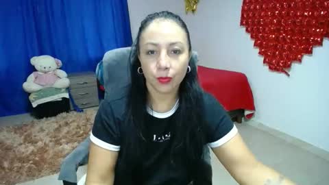 Snapshot of soyelena46 chatting on February 19, 11:17 am soy Elena online show from February 19, 11:17 am