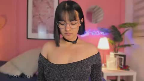 Snapshot of soysaraa_ chatting on September 23, 5:32 am Aleja online show from September 23, 5:32 am