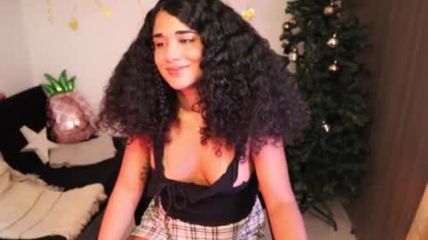 You want to talk to me more personal follow me in My Channel VIP  50 the discount       online show from December 11, 9:12 pm