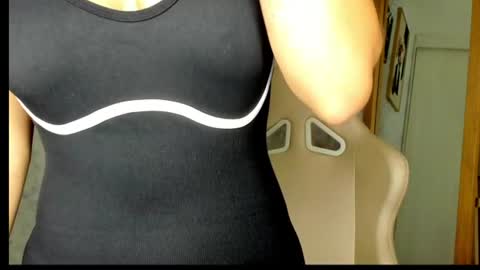 brisa  s online show from July 11, 1:47 pm