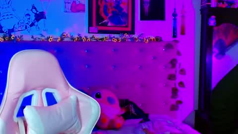 Y U K Y online show from January 26, 2:24 am
