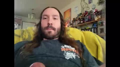 Snapshot of spacedick117 chatting on April 1, 3:09 pm spacedick117 online show from April 1, 3:09 pm