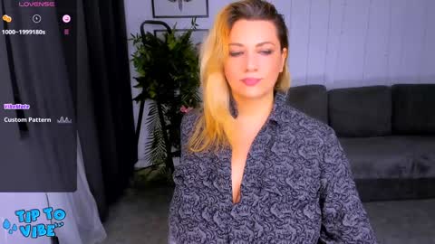 Snapshot of spacyyxjill chatting on January 25, 2:04 am Jill online show from January 25, 2:04 am