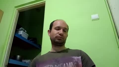 Snapshot of sparei7 chatting on April 7, 9:59 pm Snaiky online show from April 7, 9:59 pm
