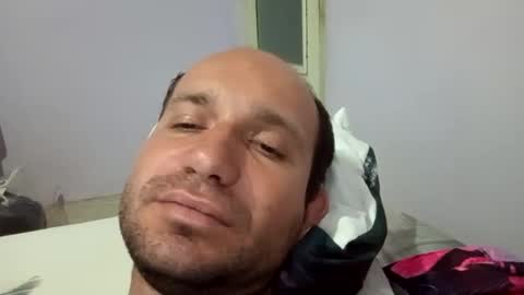 Snapshot of sparei7 chatting on April 16, 6:52 pm Snaiky online show from April 16, 6:52 pm
