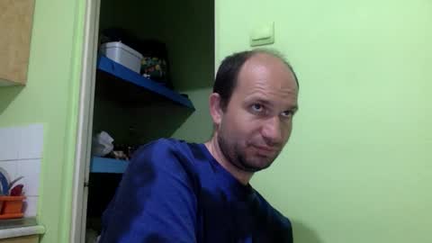 Snapshot of sparei7 chatting on April 17, 8:34 pm Snaiky online show from April 17, 8:34 pm