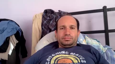 Snapshot of sparei7 chatting on April 25, 3:42 pm Snaiky online show from April 25, 3:42 pm