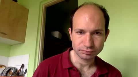 Snapshot of sparei7 chatting on April 30, 10:43 am Snaiky online show from April 30, 10:43 am