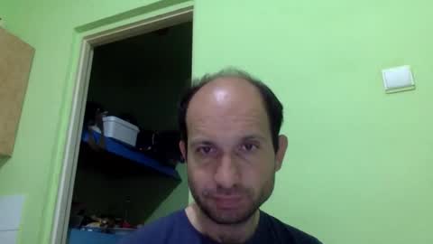 Snapshot of sparei7 chatting on May 4, 9:11 pm Snaiky online show from May 4, 9:11 pm