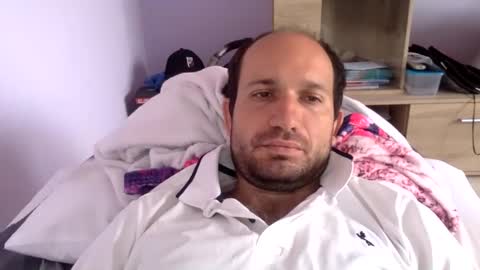 Snapshot of sparei7 chatting on May 7, 11:59 am Snaiky online show from May 7, 11:59 am
