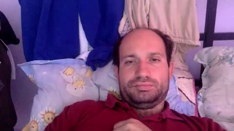 Snapshot of sparei7 chatting on May 16, 11:31 am Snaiky online show from May 16, 11:31 am