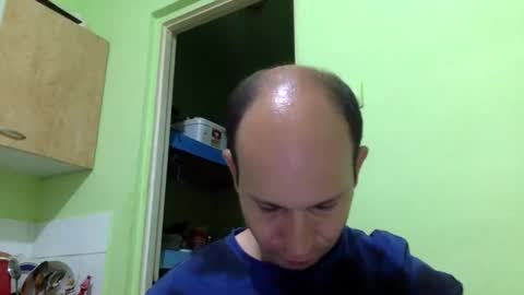 Snapshot of sparei7 chatting on June 8, 9:04 pm Snaiky online show from June 8, 9:04 pm