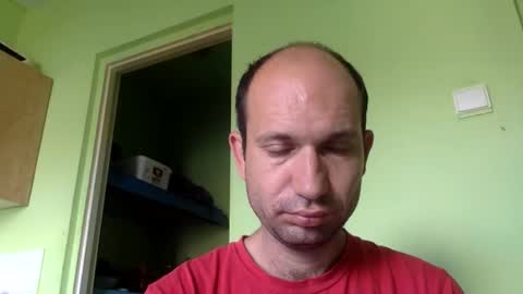 Snapshot of sparei7 chatting on June 11, 9:40 am Snaiky online show from June 11, 9:40 am