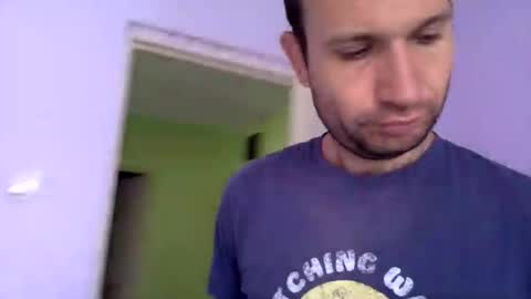 Snapshot of sparei7 chatting on June 14, 9:22 am Snaiky online show from June 14, 9:22 am