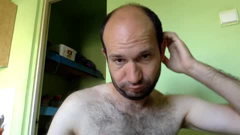Snapshot of sparei7 chatting on June 17, 10:06 am Snaiky online show from June 17, 10:06 am