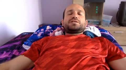 Snapshot of sparei7 chatting on June 19, 3:05 pm Snaiky online show from June 19, 3:05 pm