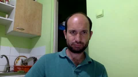 Snapshot of sparei7 chatting on June 20, 11:18 pm Snaiky online show from June 20, 11:18 pm