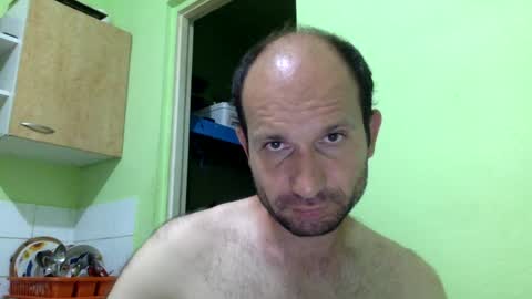 Snapshot of sparei7 chatting on June 28, 10:05 pm Snaiky online show from June 28, 10:05 pm