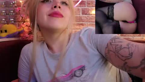 Snapshot of sparklemona chatting on March 22, 2:59 am SparkleMona online show from March 22, 2:59 am