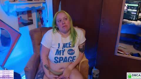 Snapshot of sparklybisexual chatting on October 23, 5:07 am sparklybisexual online show from October 23, 5:07 am