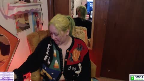 Snapshot of sparklybisexual chatting on October 25, 11:43 pm sparklybisexual online show from October 25, 11:43 pm