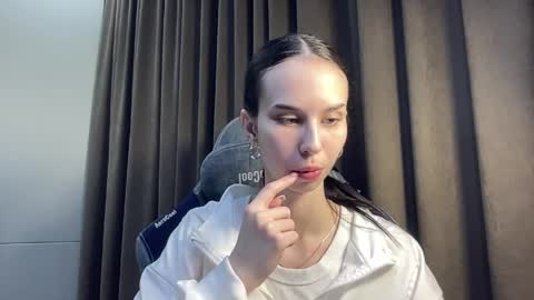 Snapshot of sparkmuse chatting on March 28, 9:47 pm Christina online show from March 28, 9:47 pm