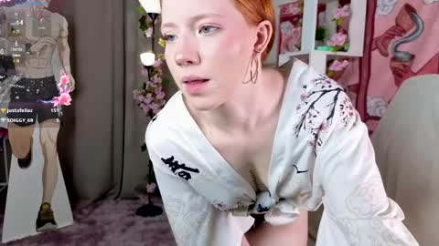 Snapshot of sparky_fox chatting on April 28, 2:27 am Nika online show from April 28, 2:27 am