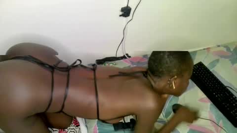 Snapshot of sparkyarsey chatting on March 11, 7:14 pm Arsey wanje online show from March 11, 7:14 pm