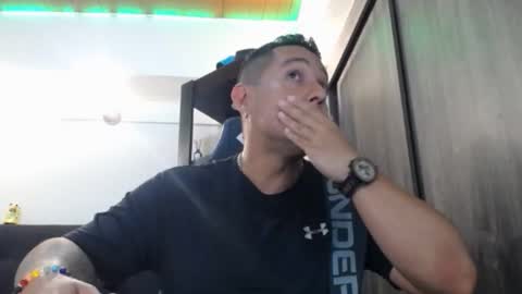 Snapshot of spartacus_cam chatting on March 7, 5:15 am online show from March 7, 5:15 am