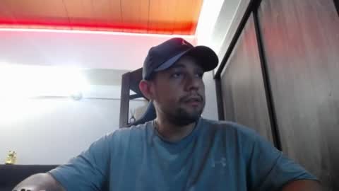 Snapshot of spartacus_cam chatting on March 17, 5:00 am online show from March 17, 5:00 am