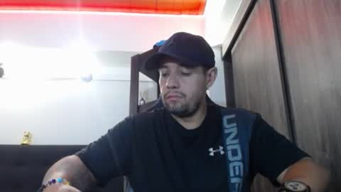 Snapshot of spartacus_cam chatting on March 18, 4:59 am online show from March 18, 4:59 am