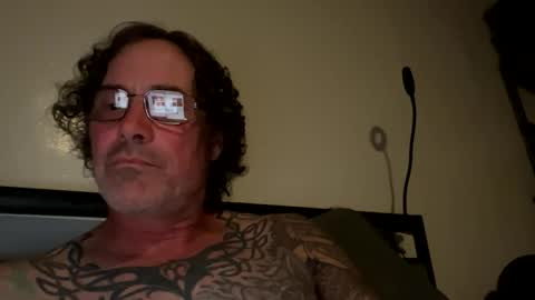 Snapshot of specter1972 chatting on February 14, 12:51 am specter1972 online show from February 14, 12:51 am