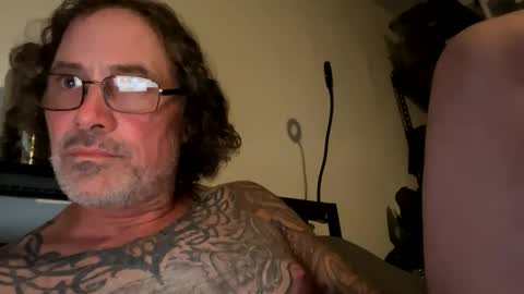 Snapshot of specter1972 chatting on March 24, 12:04 am specter1972 online show from March 24, 12:04 am