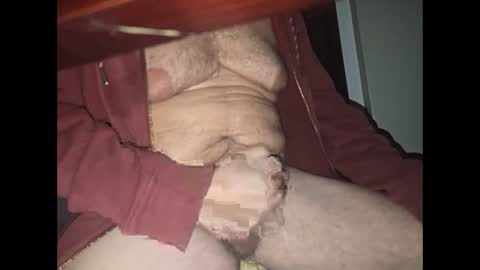 Snapshot of speedycum1 chatting on January 11, 3:39 pm speedycum online show from January 11, 3:39 pm