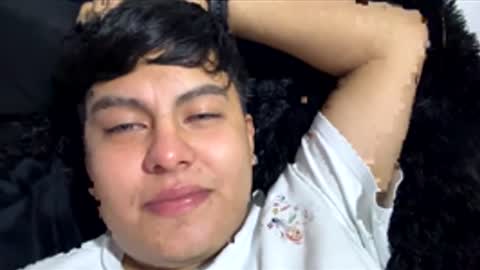 Snapshot of spencer_hastings chatting on April 4, 5:16 am Spencer online show from April 4, 5:16 am