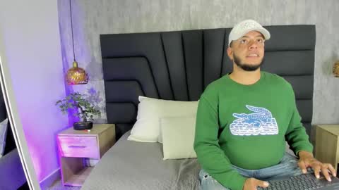 spencer_lunabigttss online show from January 10, 7:37 pm