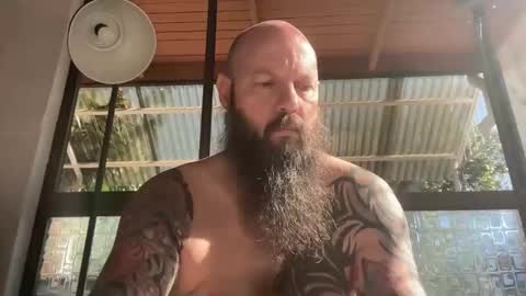 Snapshot of spenderal chatting on November 4, 9:36 pm Beard Guy online show from November 4, 9:36 pm