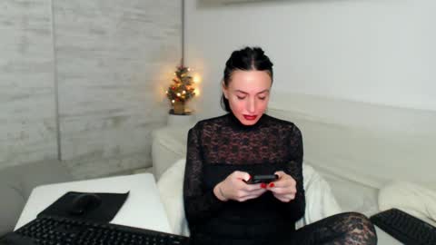 Carla online show from December 14, 7:25 pm