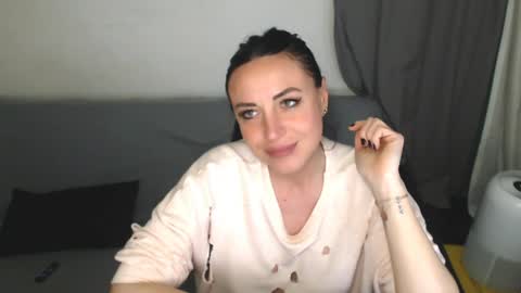 Carla online show from April 15, 7:58 pm