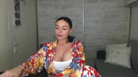 Carla online show from May 9, 2:55 pm