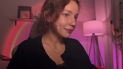 Snapshot of spicy___caramel chatting on October 18, 4:52 pm spicy___caramel online show from October 18, 4:52 pm