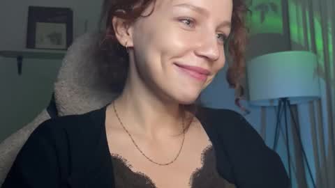 Snapshot of spicy___caramel chatting on November 2, 5:04 pm spicy___caramel online show from November 2, 5:04 pm