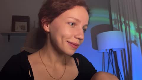 Snapshot of spicy___caramel chatting on November 3, 4:19 pm spicy___caramel online show from November 3, 4:19 pm