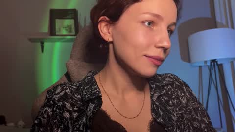 Snapshot of spicy___caramel chatting on November 15, 4:58 pm spicy___caramel online show from November 15, 4:58 pm