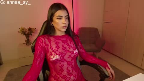 spicy_ana online show from May 18, 8:25 pm