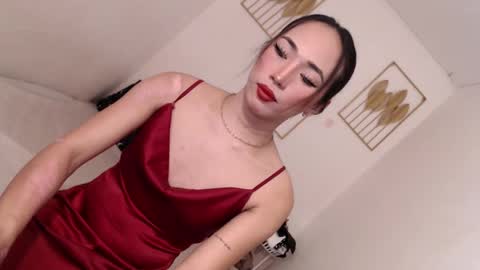 Alora online show from December 28, 5:44 am