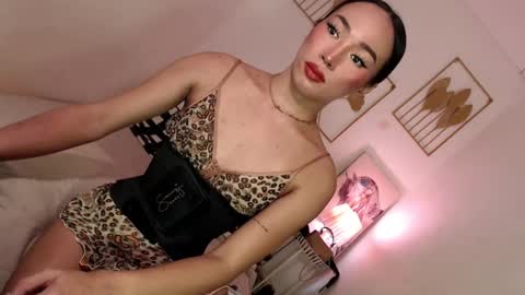 Alora online show from February 18, 2:49 am