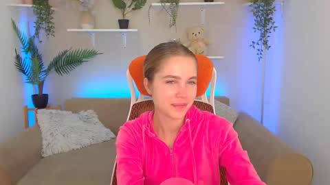 spicy_lexi online show from September 12, 6:35 am