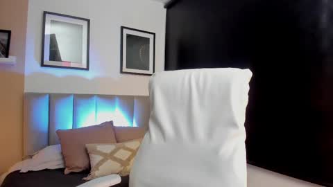 Sara online show from March 6, 11:58 am