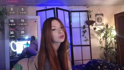 Snapshot of spicy_redx chatting on August 5, 9:50 pm Alicia online show from August 5, 9:50 pm